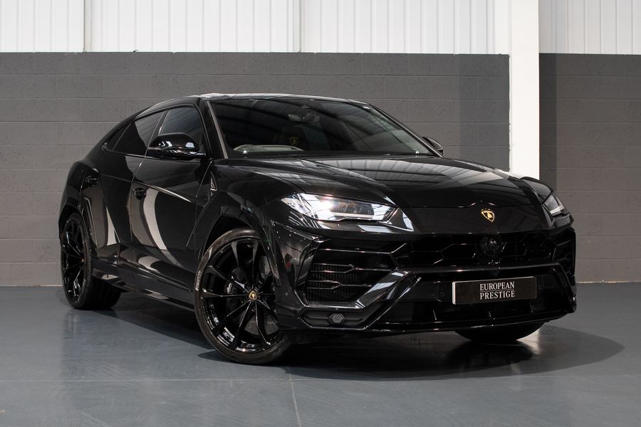 Lamborghini Urus V8