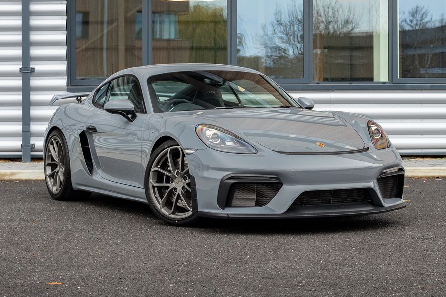 Porsche 718 Cayman GT4 PDK 4.0