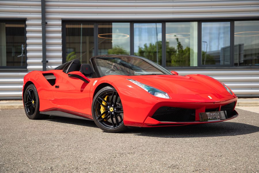 Ferrari 488 3.9T V8 Spider F1 DCT Euro