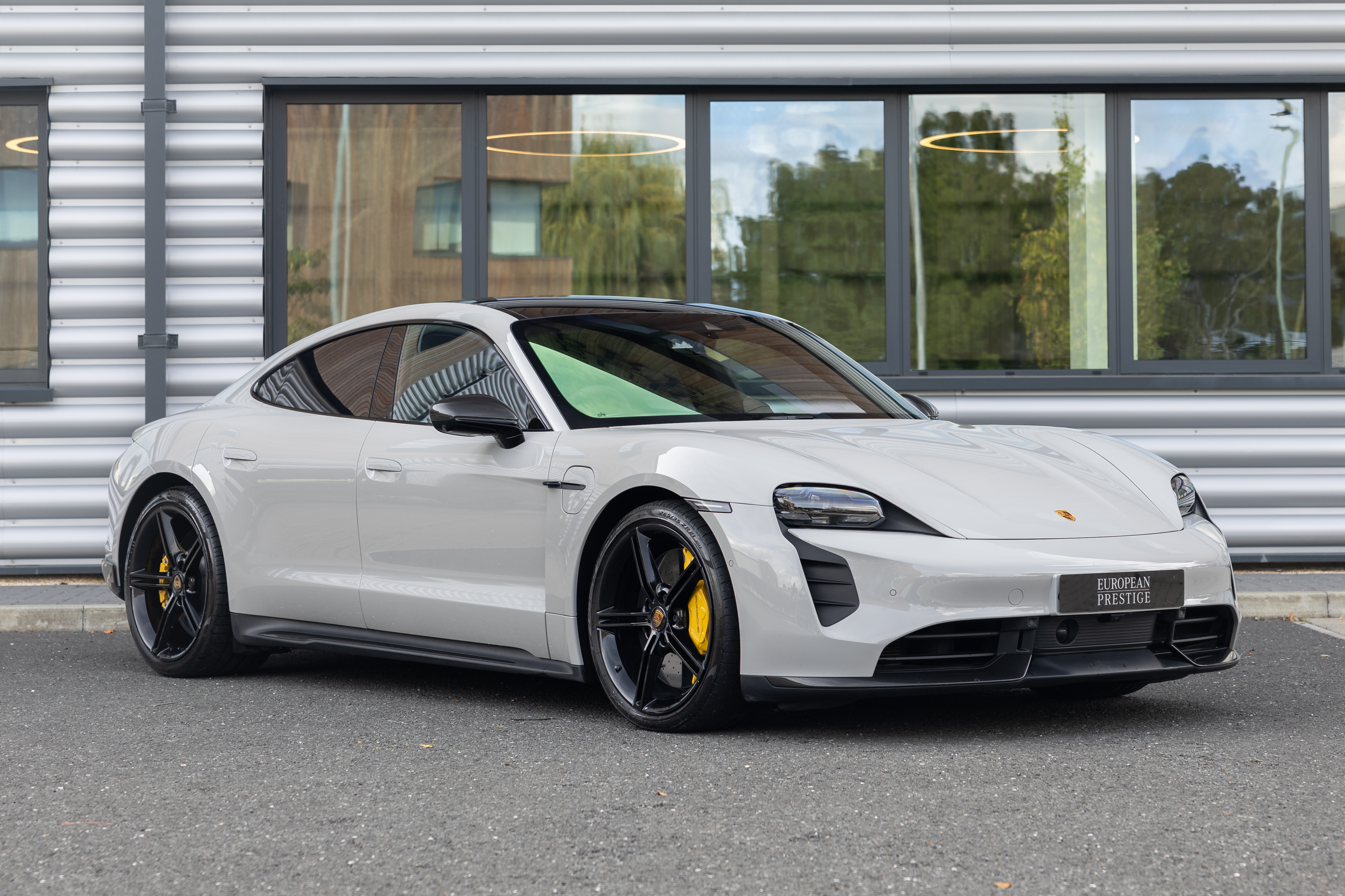 Porsche taycan deals turbo s engine