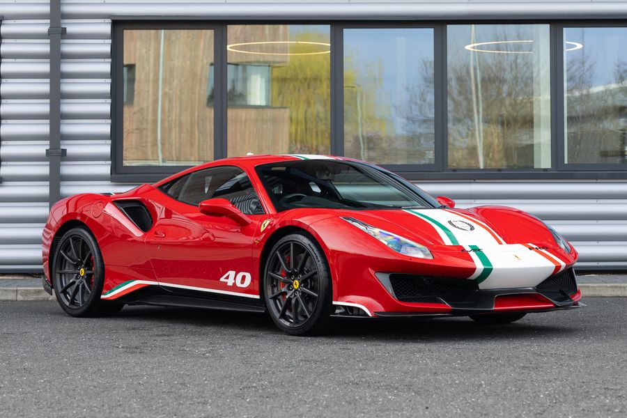 Ferrari 488 Pista Piloti