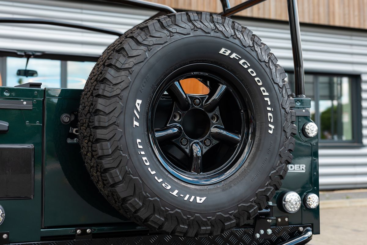 1988 Land Rover Defender 110 Double Cab Pick-Up