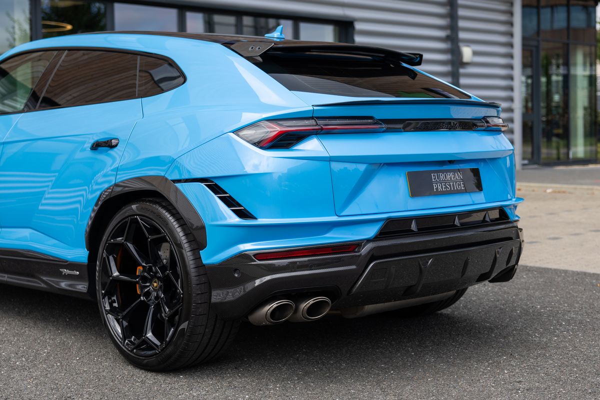 2024 Lamborghini Urus Performante