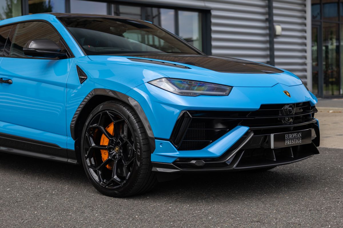 2024 Lamborghini Urus Performante