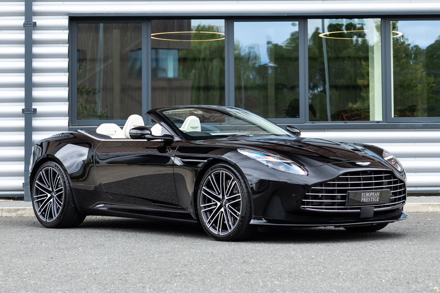 Aston Martin DB12 Volante