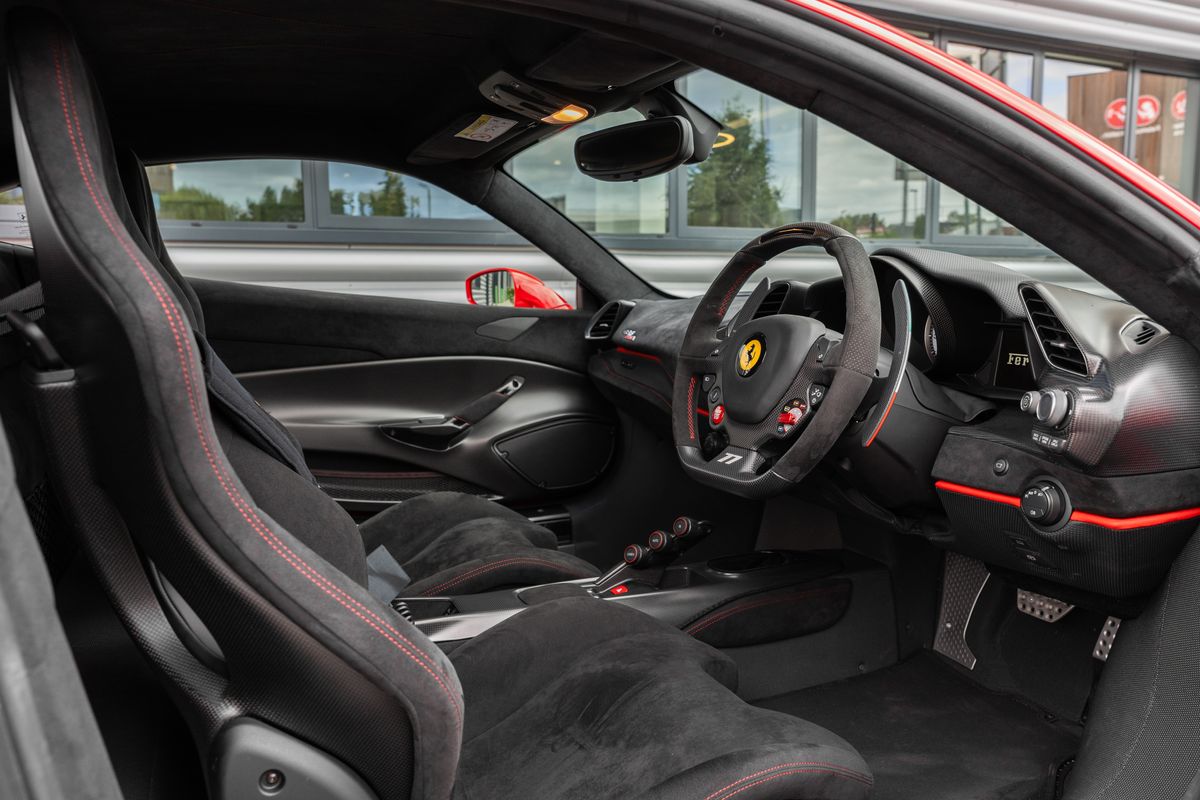 2020 Ferrari 488 Pista Piloti