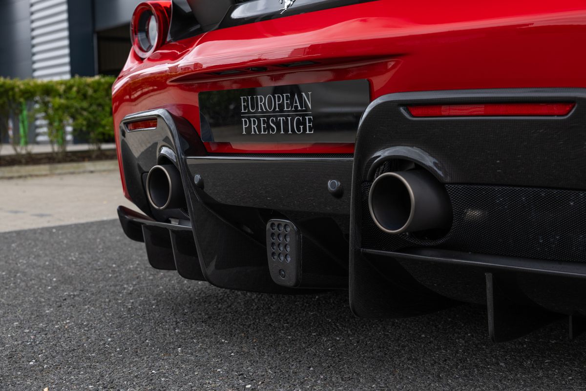 2020 Ferrari 488 Pista Piloti