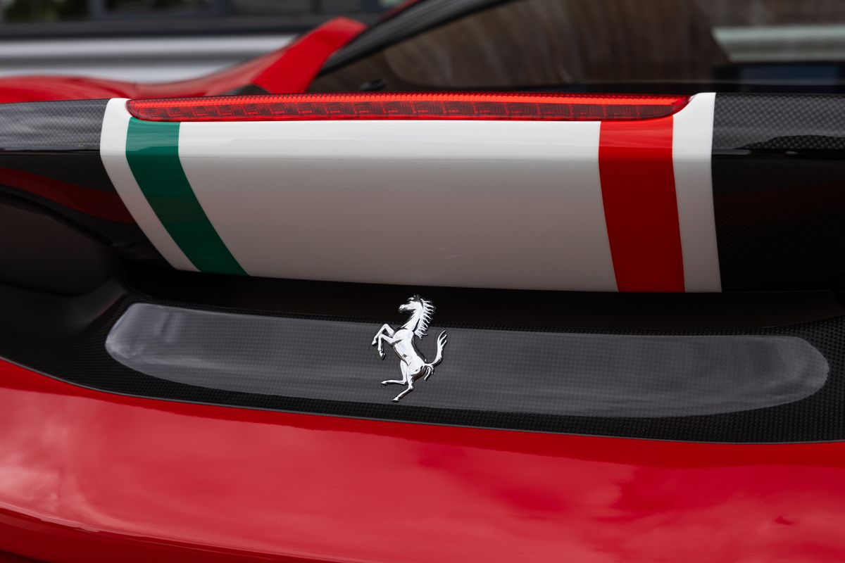 2020 Ferrari 488 Pista Piloti