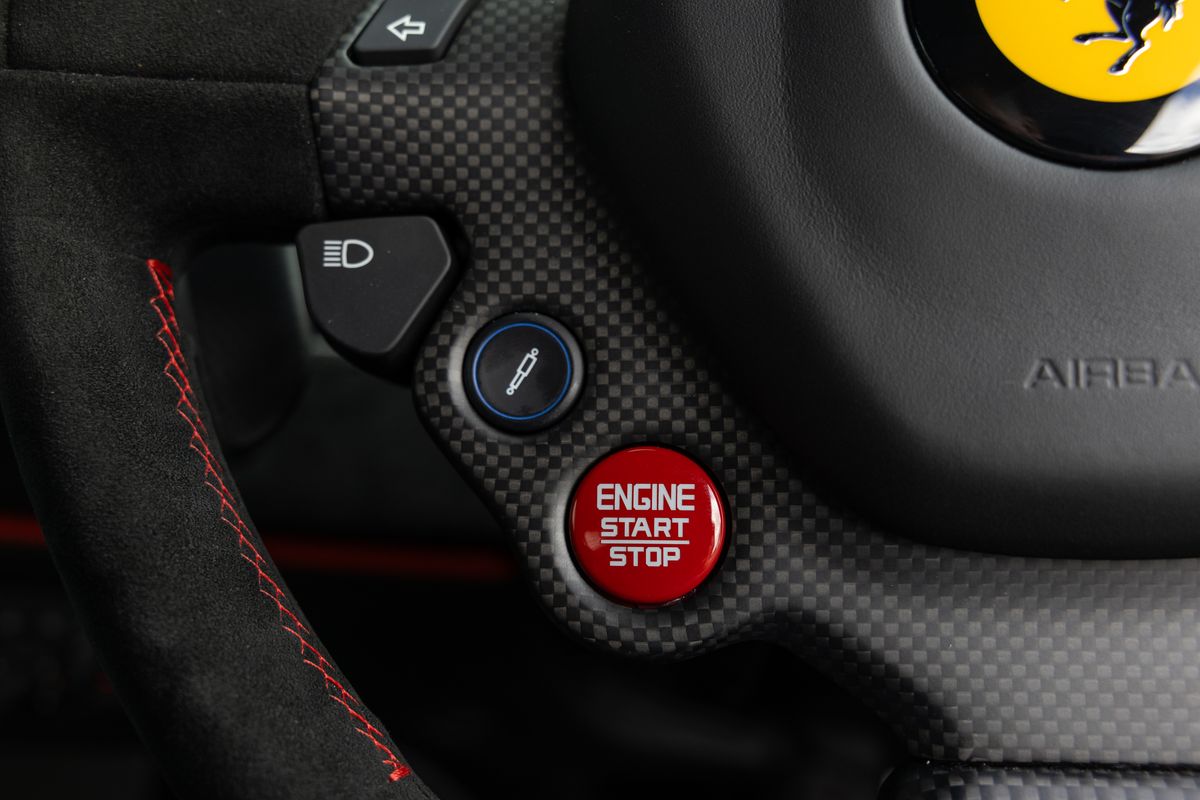 2020 Ferrari 488 Pista Piloti