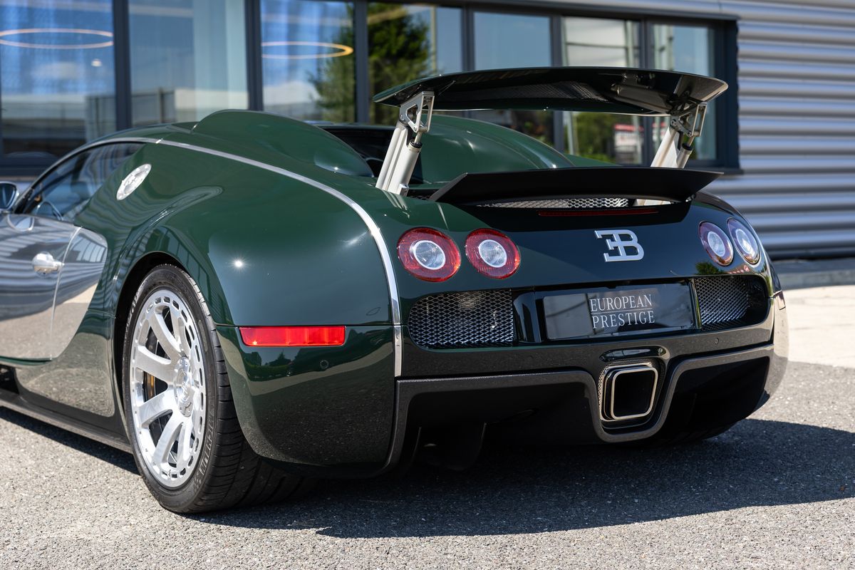 2010 Bugatti Veyron 16.4 Centenaire "Malcolm Campbell"