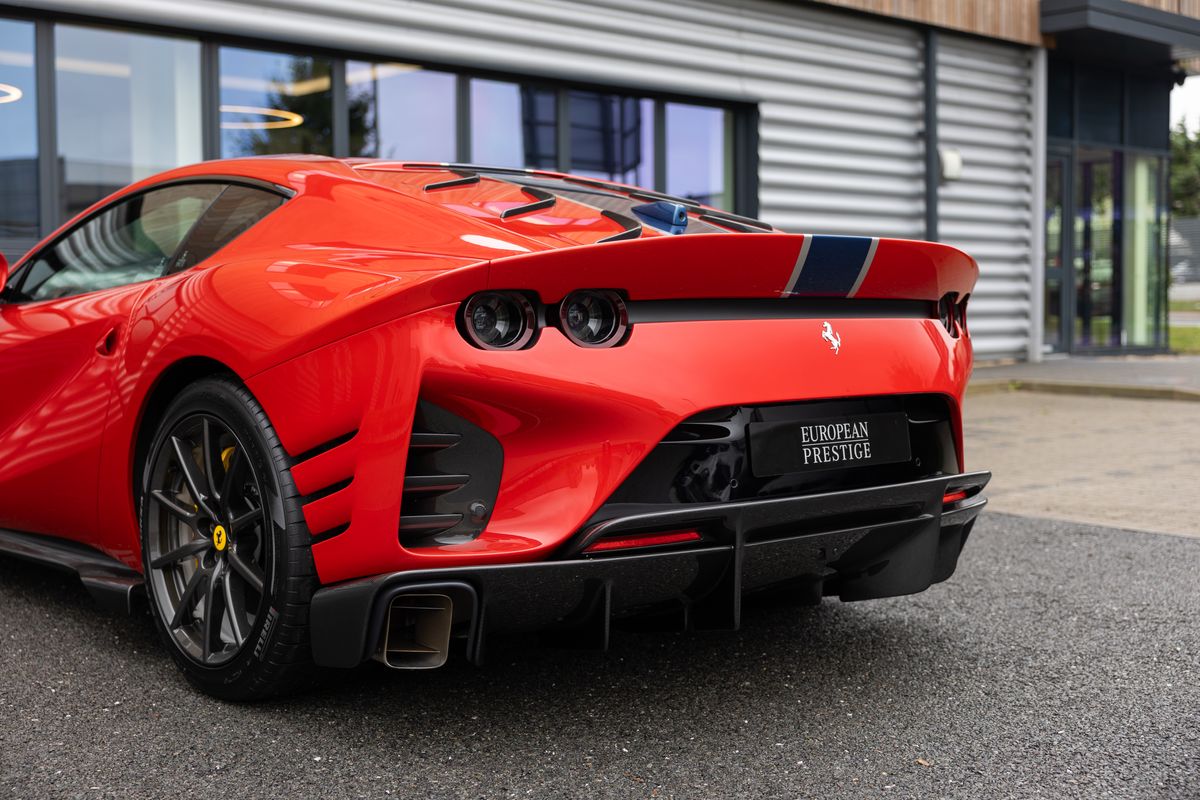 2023 Ferrari 812 Competizione