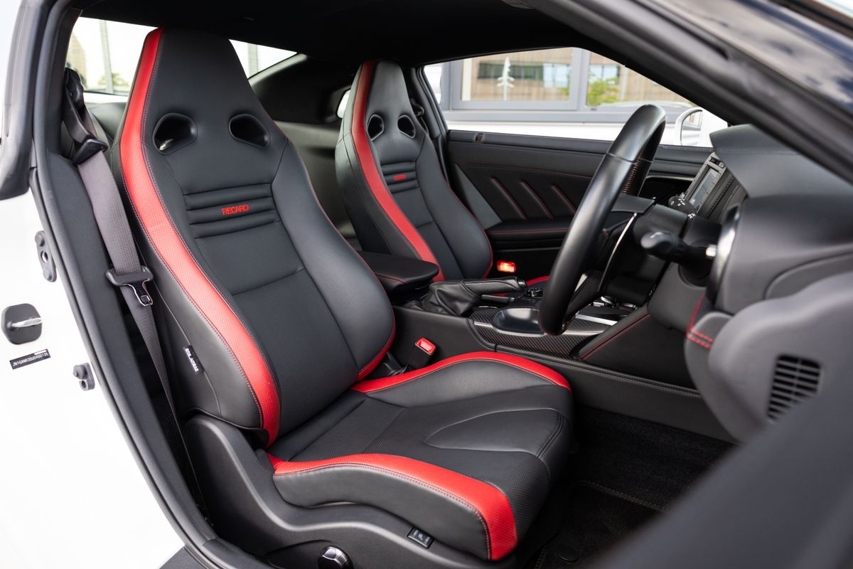 2019 Nissan R35 GT-R Recaro