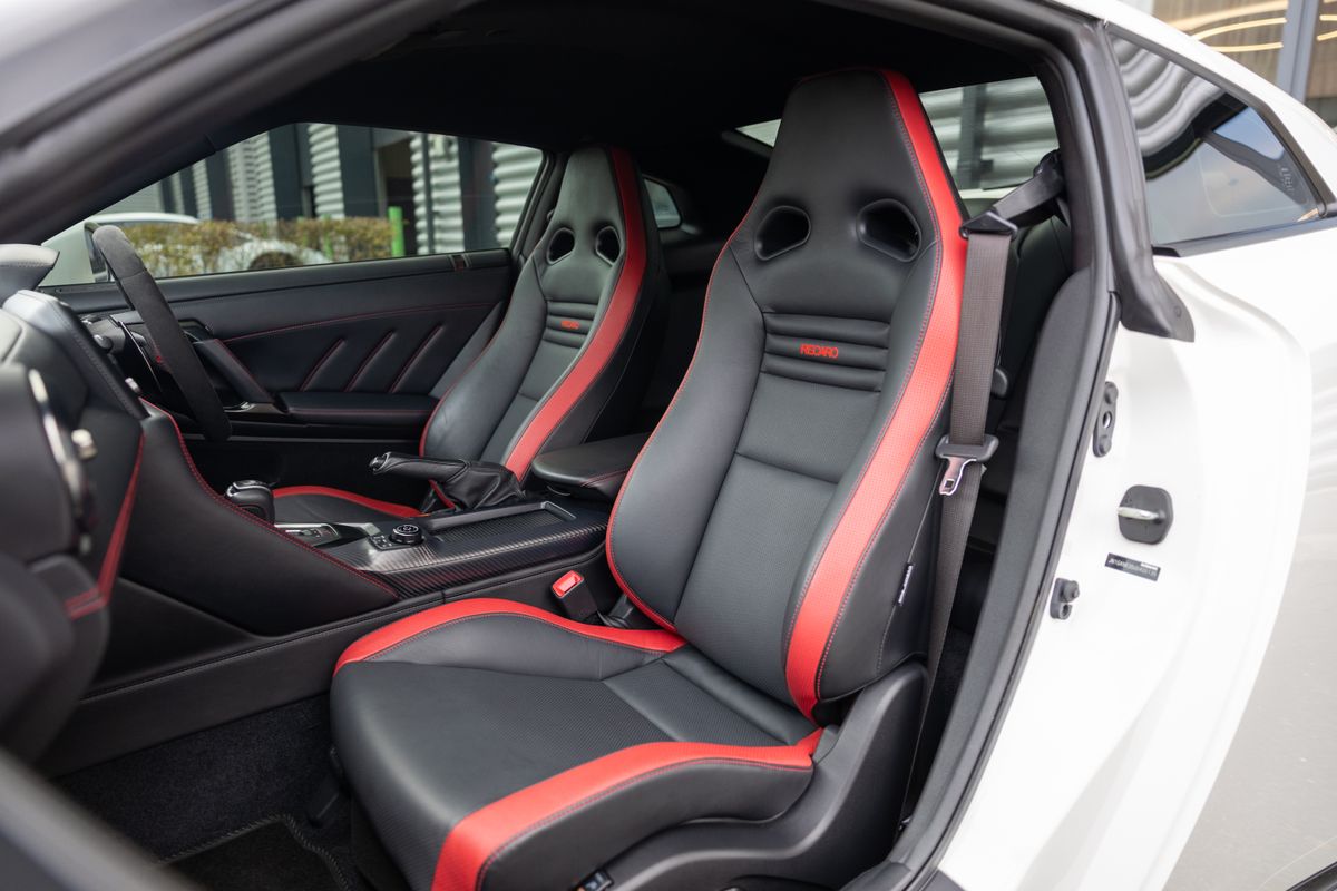 2019 Nissan R35 GT-R Recaro