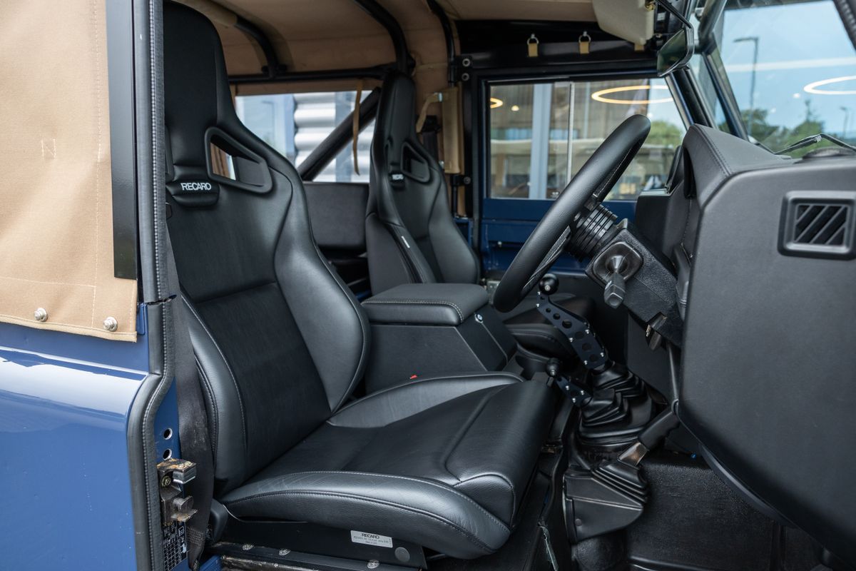 2014 Land Rover Defender 90