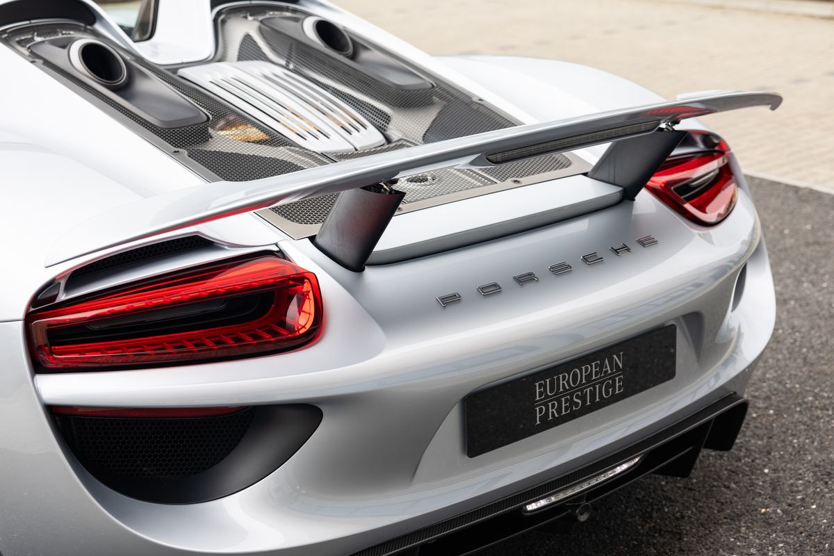 2015 Porsche 918 Spyder