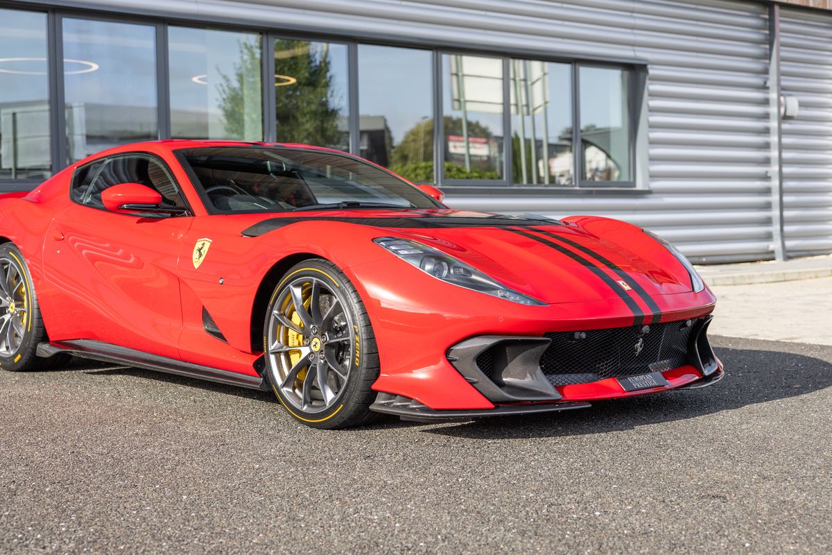 2022 Ferrari 812 Competizione