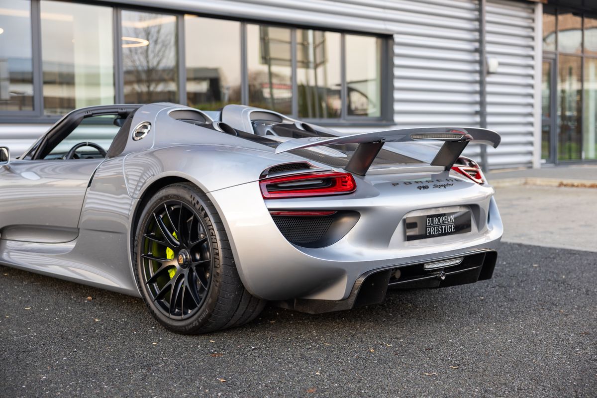 2017 Porsche 918 Spyder