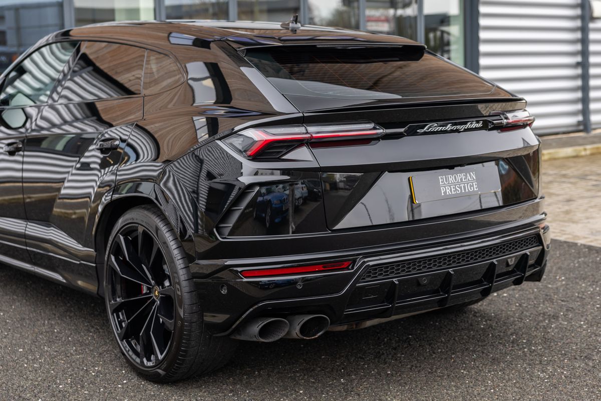 2022 Lamborghini Urus