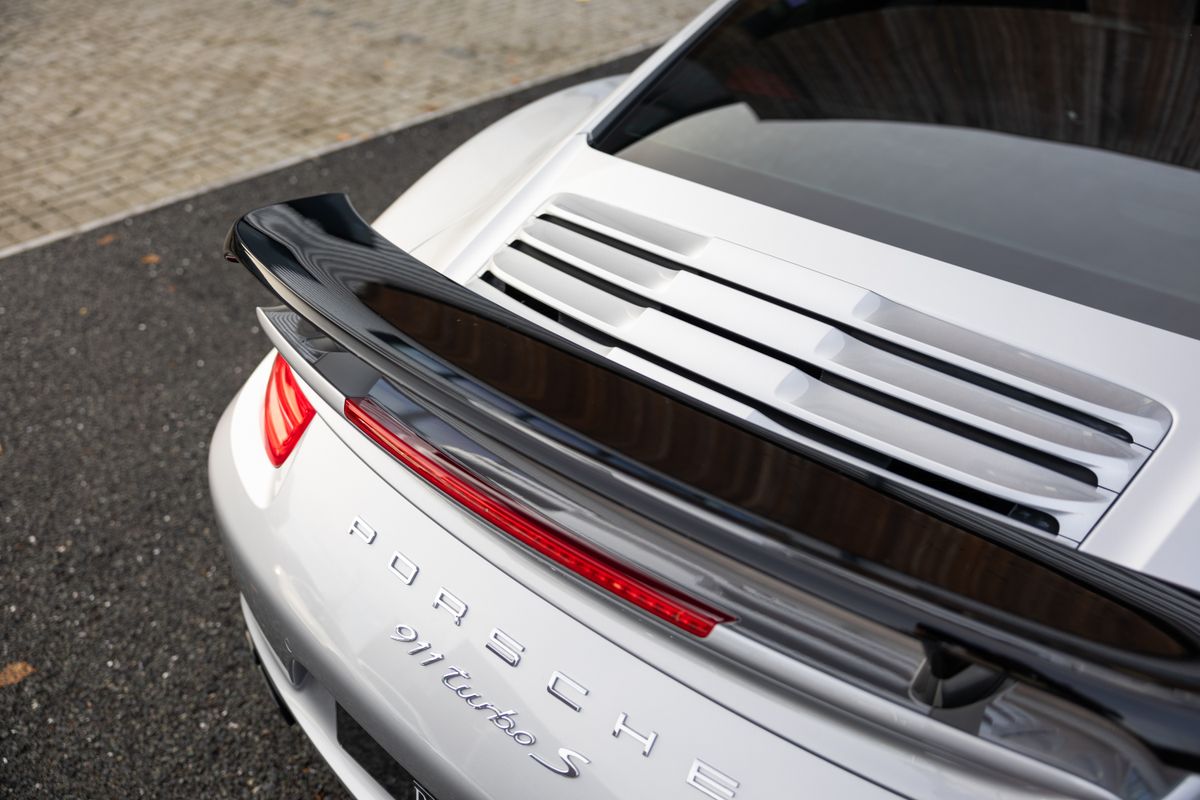 2014 Porsche 911 (991.1) Turbo S Exclusive GB Edition