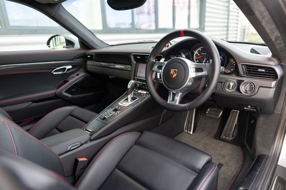 2014 Porsche 911 (991.1) Turbo S Exclusive GB Edition