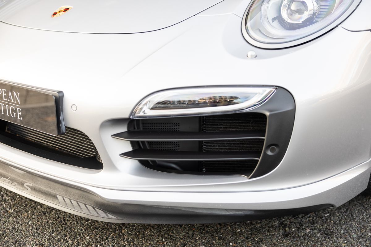 2014 Porsche 911 (991.1) Turbo S Exclusive GB Edition