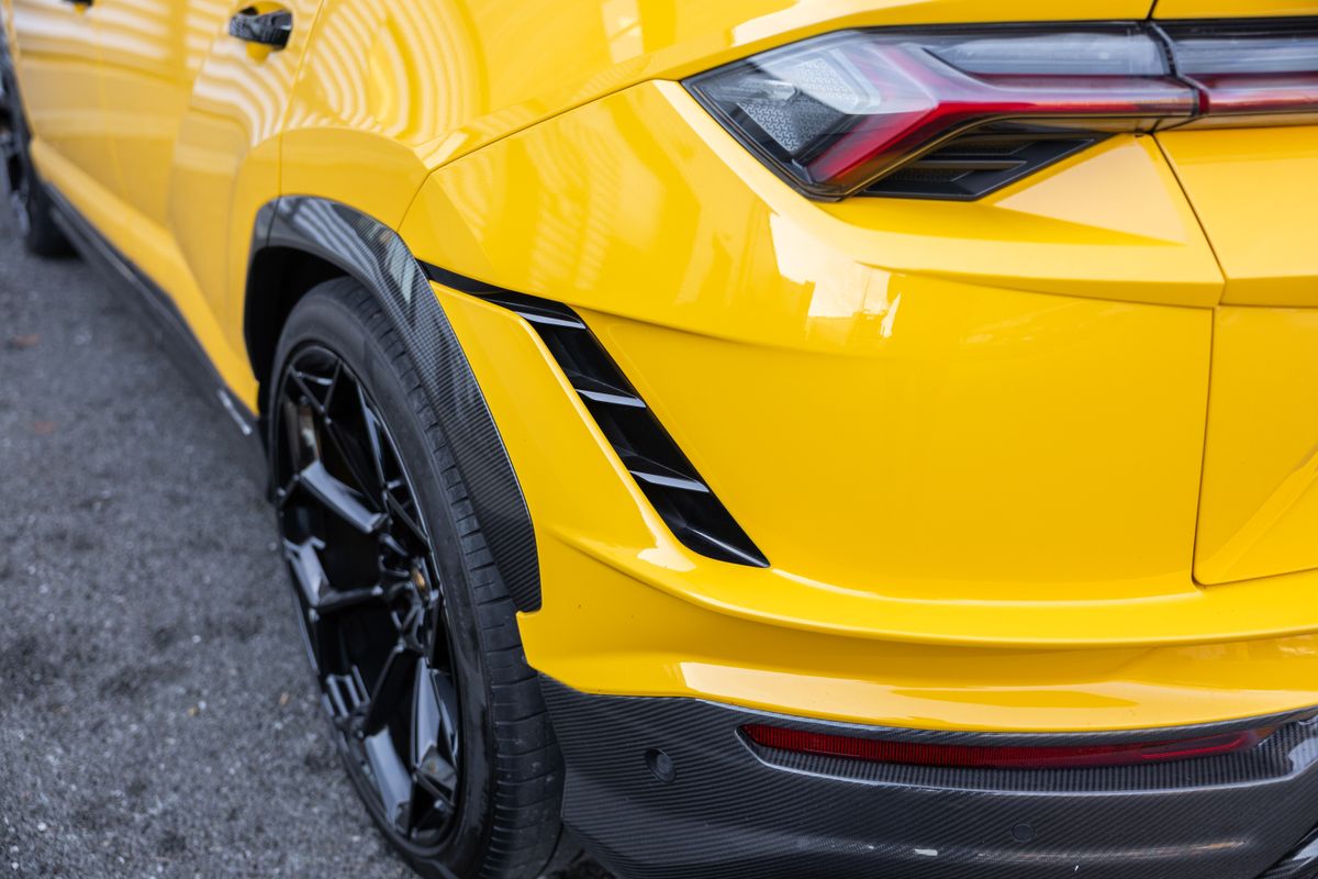 2023 Lamborghini Urus Performante