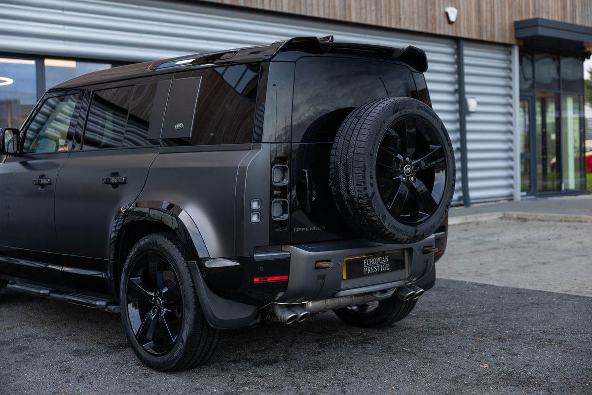 2023 Land Rover Defender 110 V8 Carpathian Edition