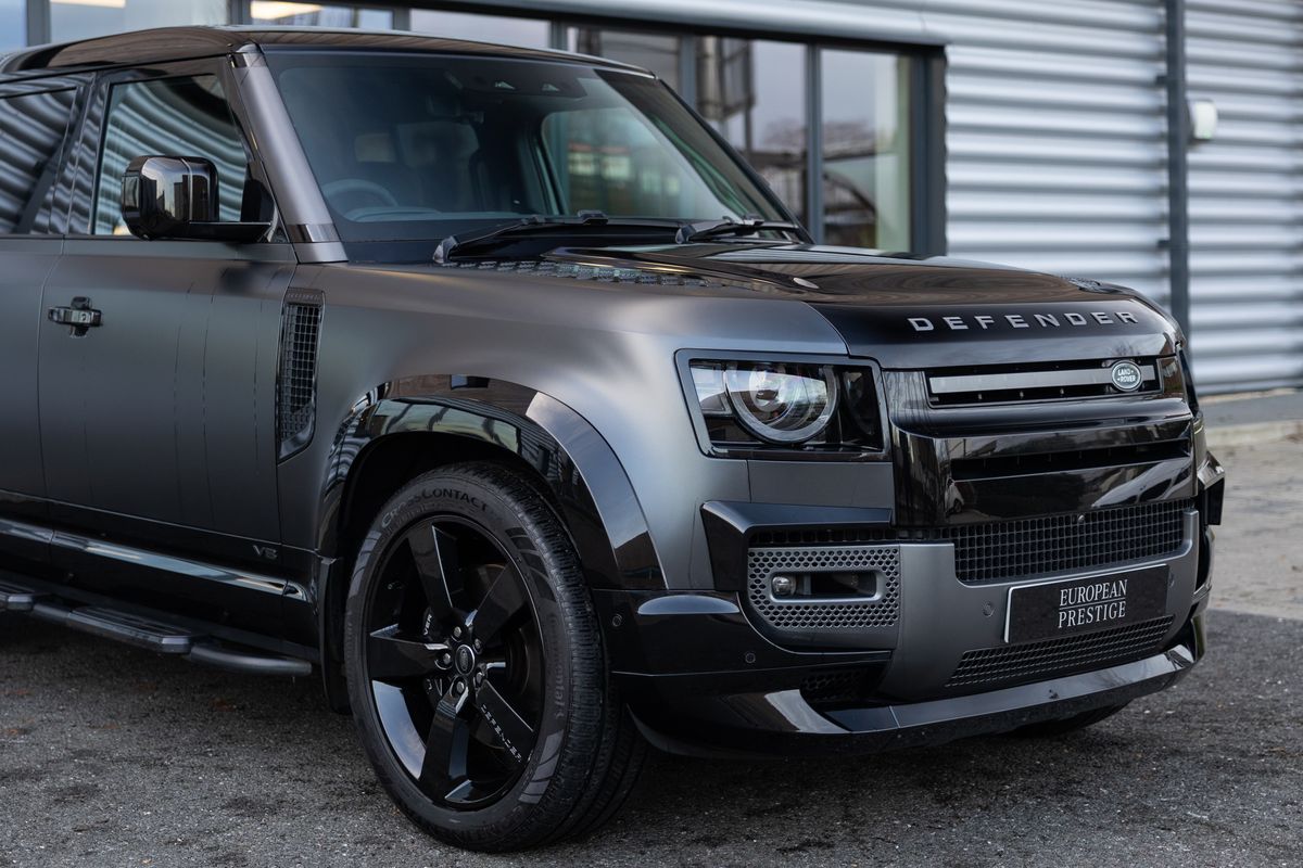 2023 Land Rover Defender 110 V8 Carpathian Edition