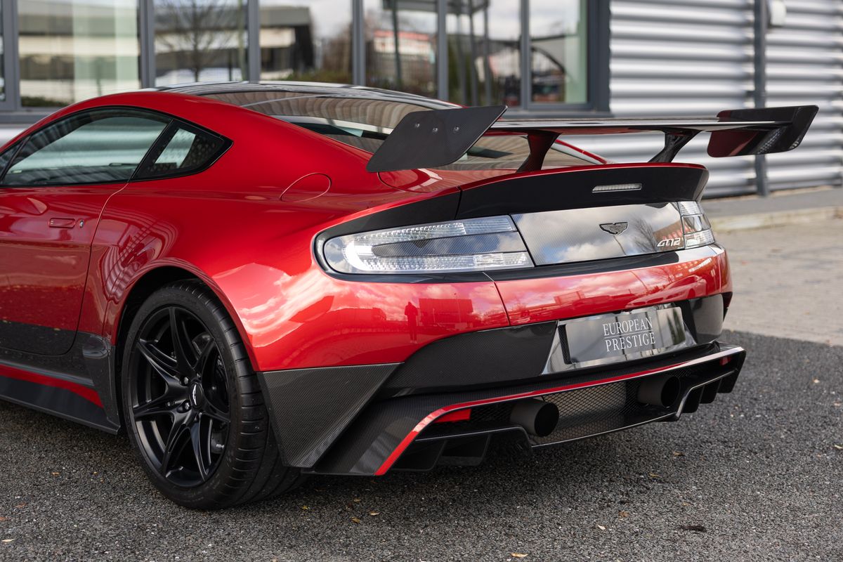 2016 Aston Martin Vantage GT12