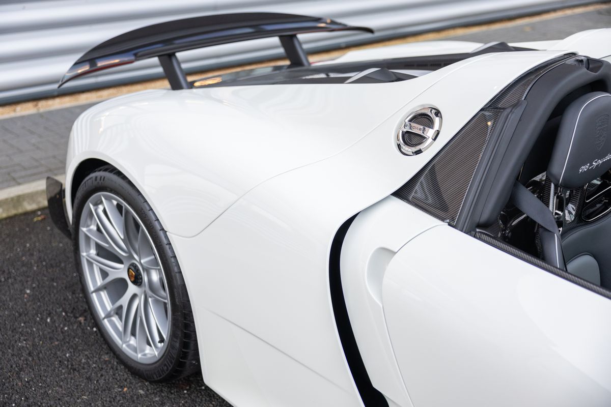 2016 Porsche 918 Spyder