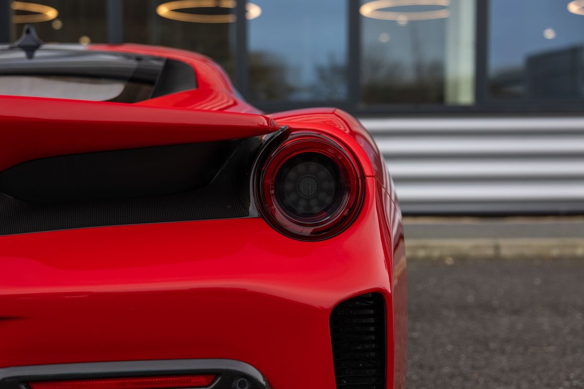 2020 Ferrari 488 Pista