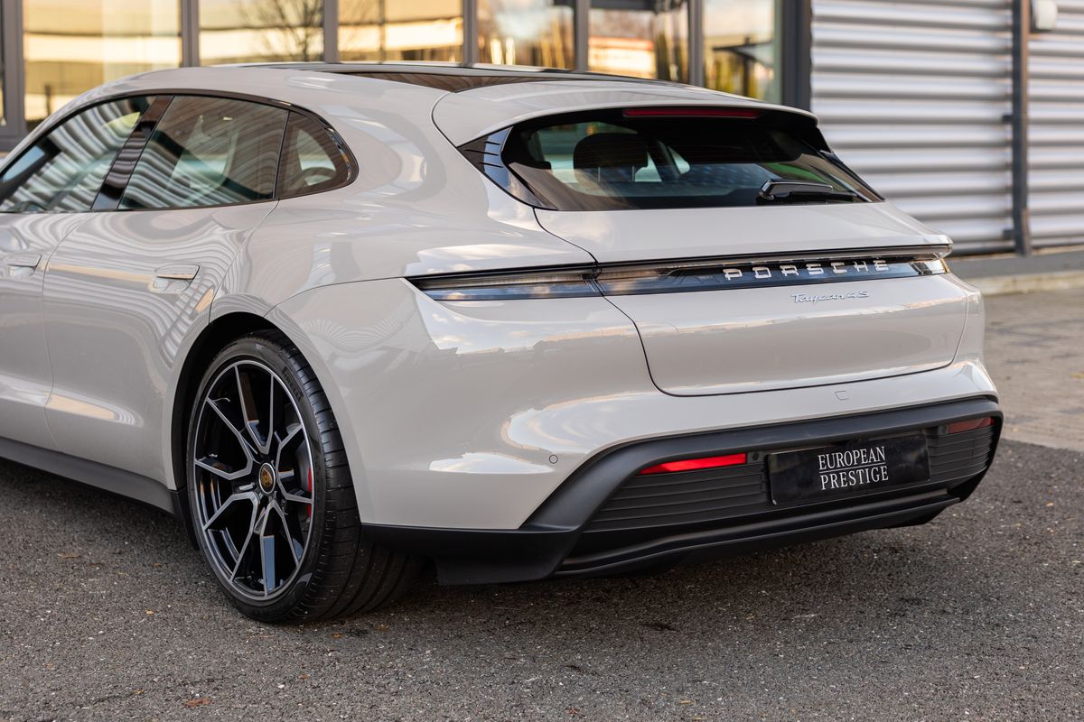 2023 Porsche Taycan 4S Sport Turismo Performance Plus