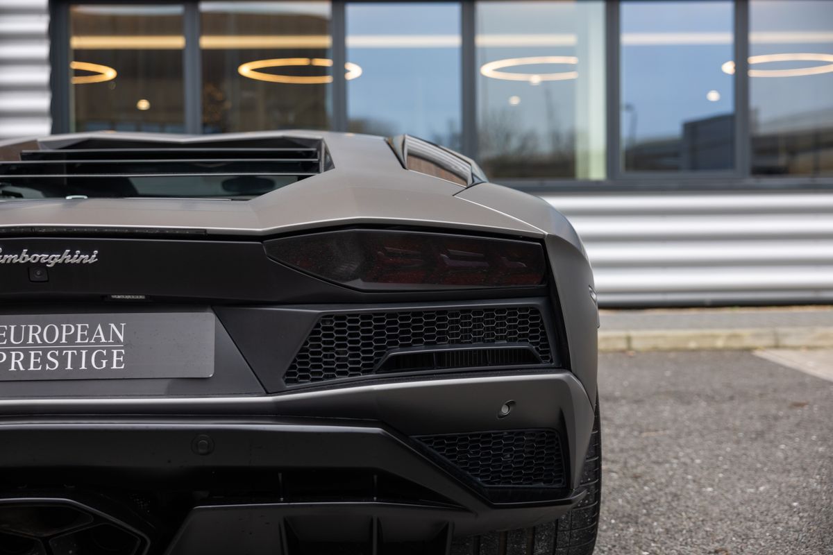 2018 Lamborghini Aventador S