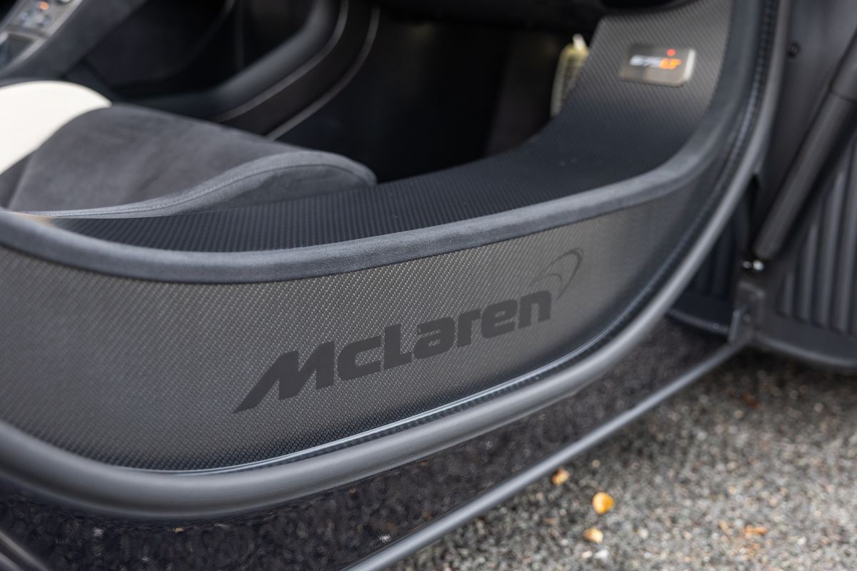 2016 McLaren 675LT Spider