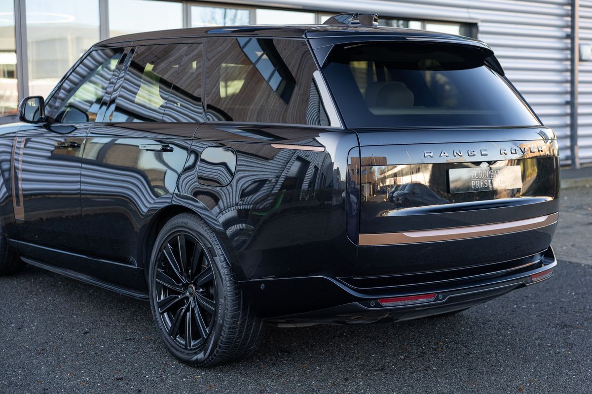 2024 Land Rover Range Rover P550e Autobiography