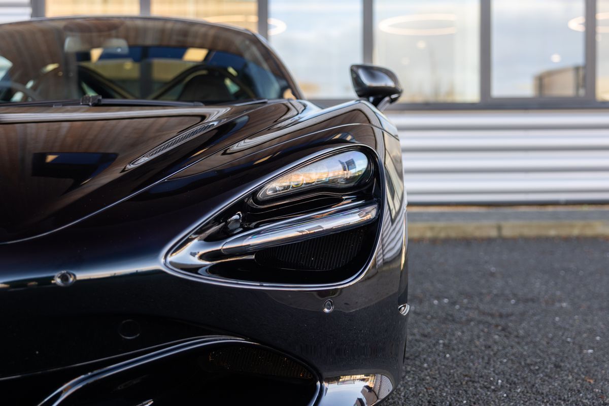 2022 McLaren 720S