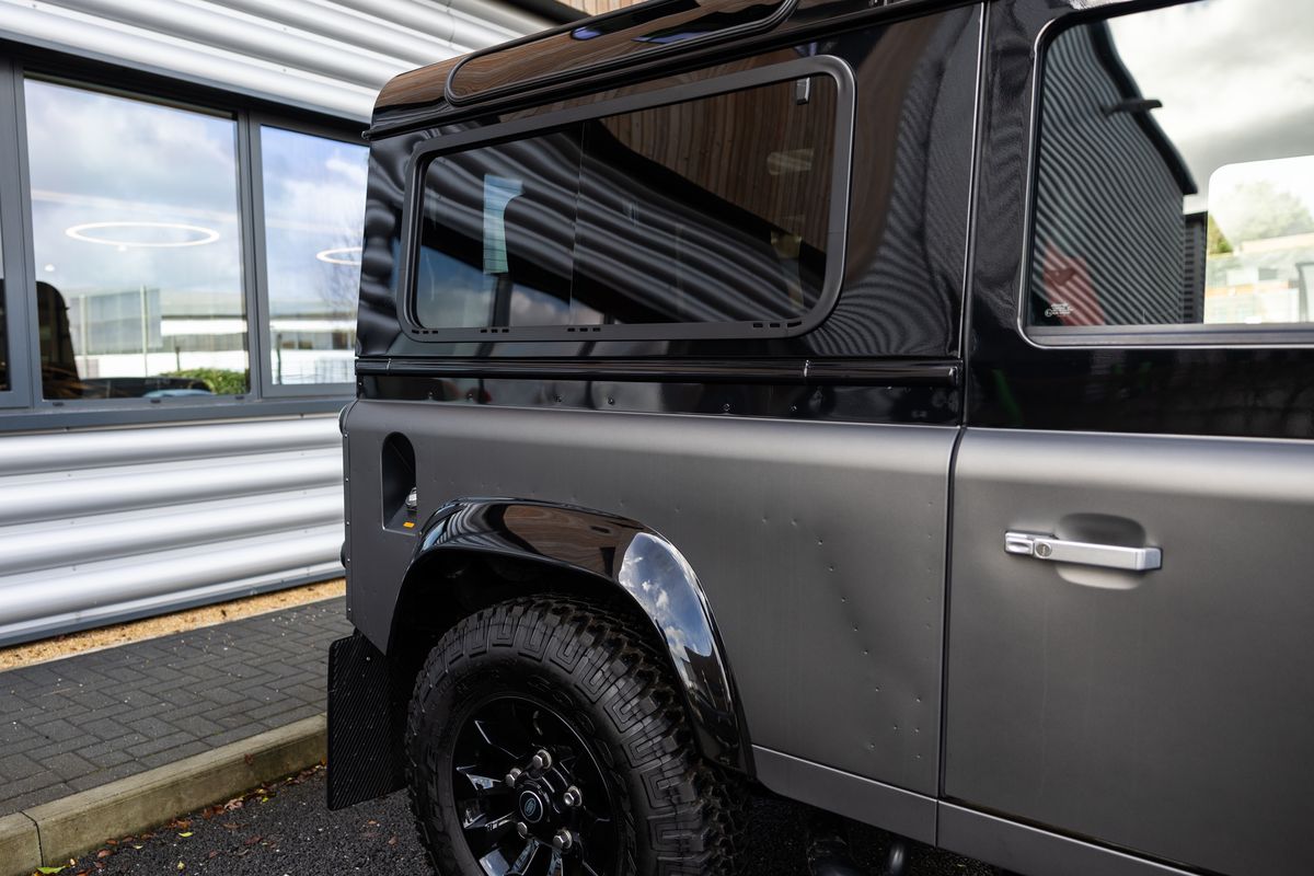 2015 Land Rover Defender 90 Autobiography Edition