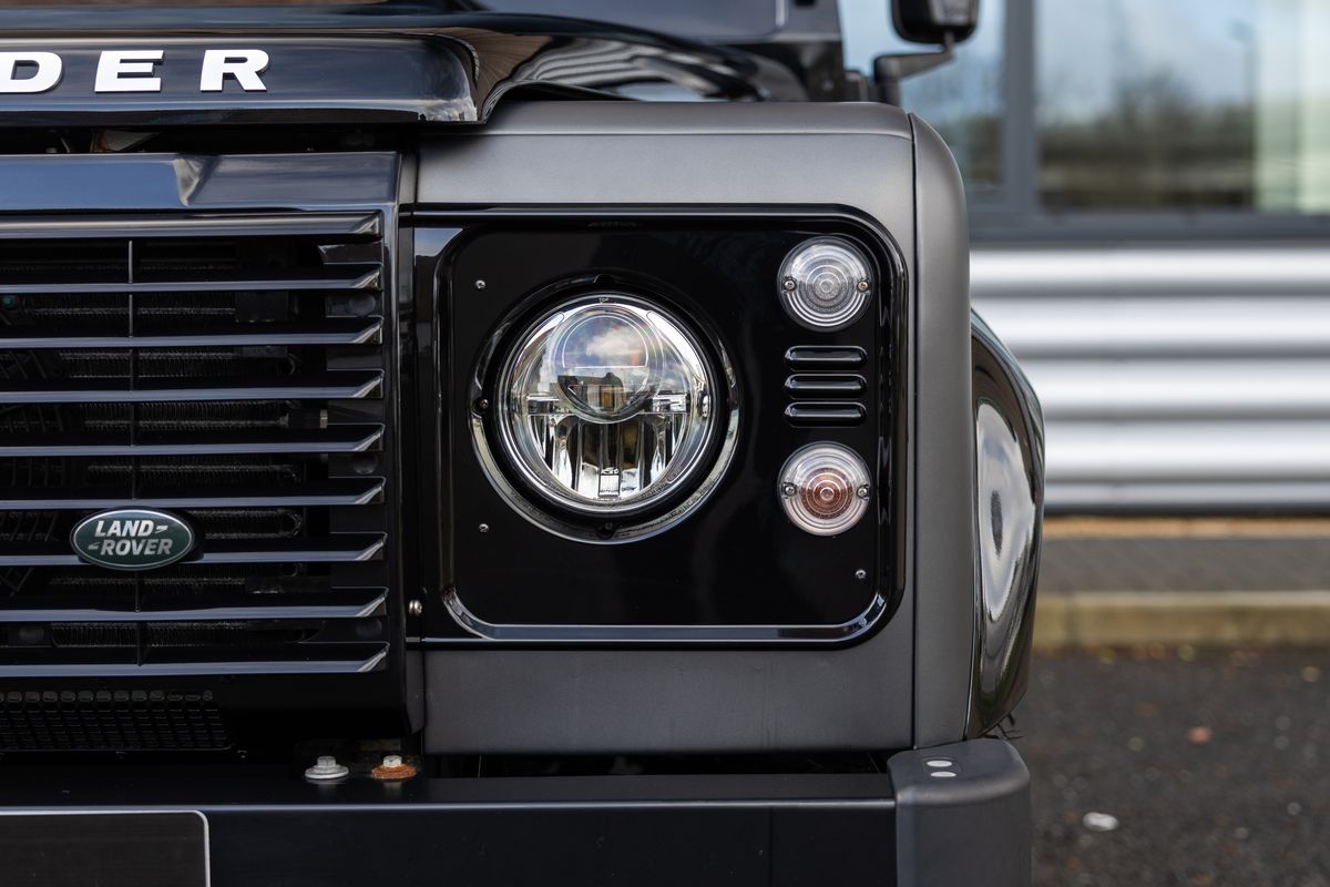 2015 Land Rover Defender 90 Autobiography Edition