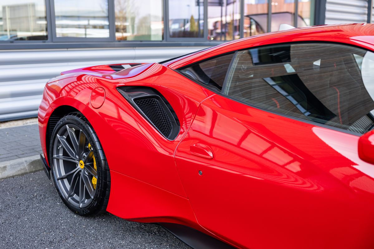 2020 Ferrari 488 Pista